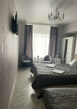 Гостиница Старая Москва Москва №6 Комфорт семейный трехместный-1