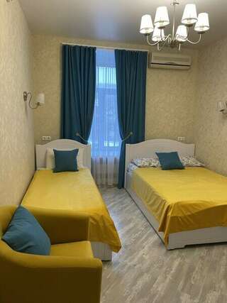 Гостиница Старая Москва Москва №3 Комфорт трехместный номер с  раздельными кроватями-3